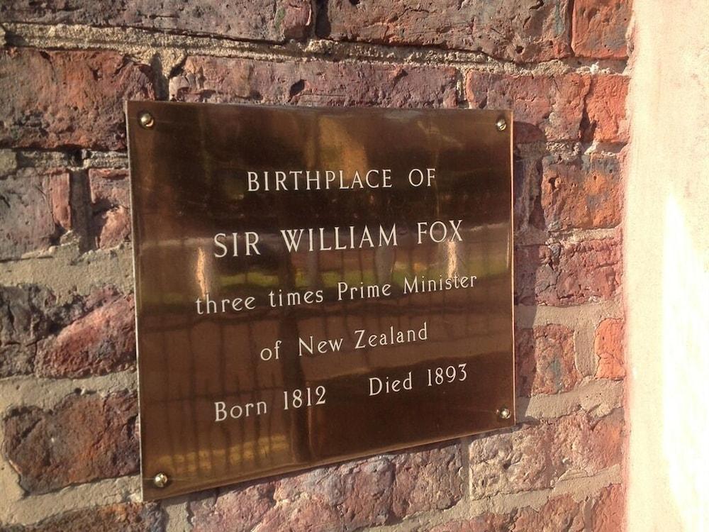 Sir William Fox Town House Hotel South Shields Exterior foto